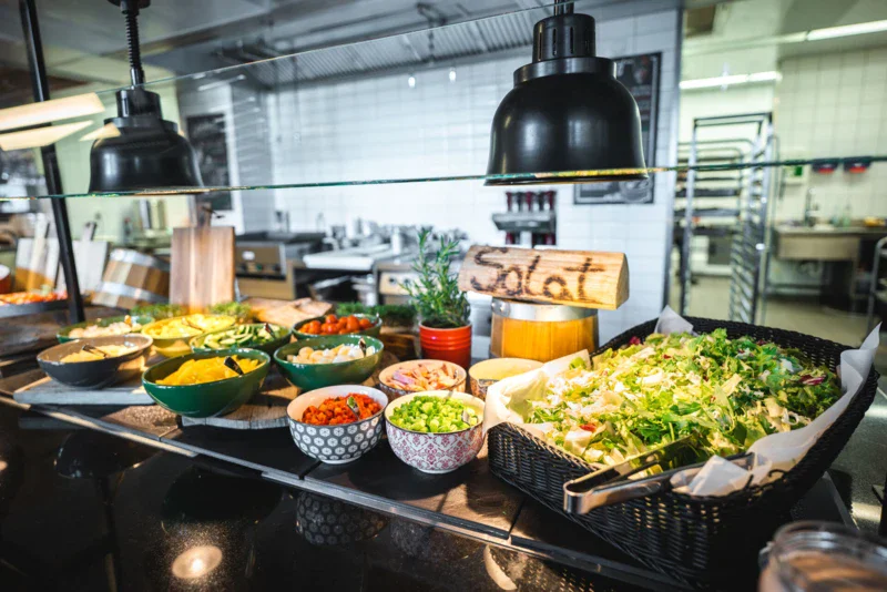 aja_WAR_egr_2021_Food_52