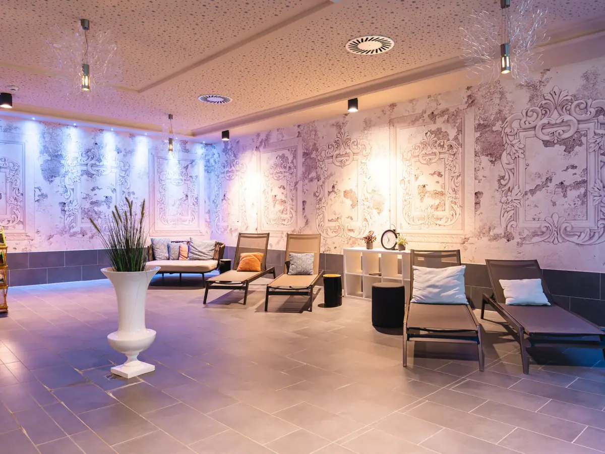 Liegen im Ruheraum im aja Bad Saarow